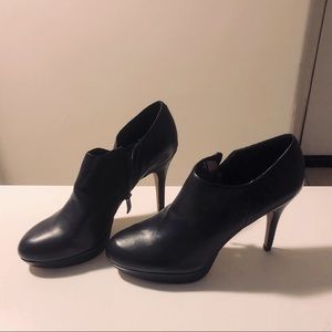 Brand New Vince Camuto Leather Booties size 8.5